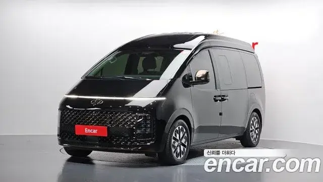 Hyundai Staria