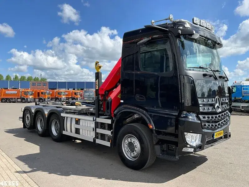 Mercedes-Benz Arocs